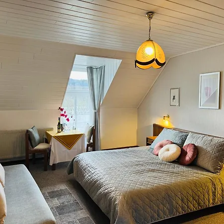 Appartement Historisches Winzerhaus Mit Moselblick Lieser
