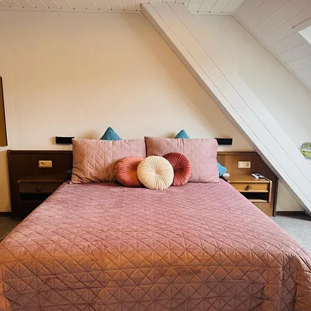 Lägenhet Historisches Winzerhaus Mit Moselblick *