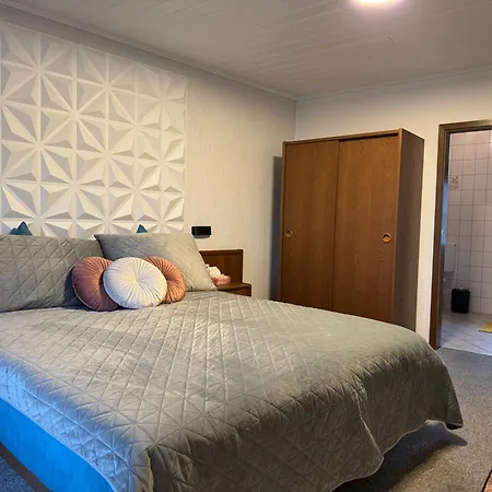 Lägenhet Historisches Winzerhaus Mit Moselblick *